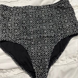 Old Navy Womens Black White High Rise Classic Bikini Bottoms Swimwear Medium